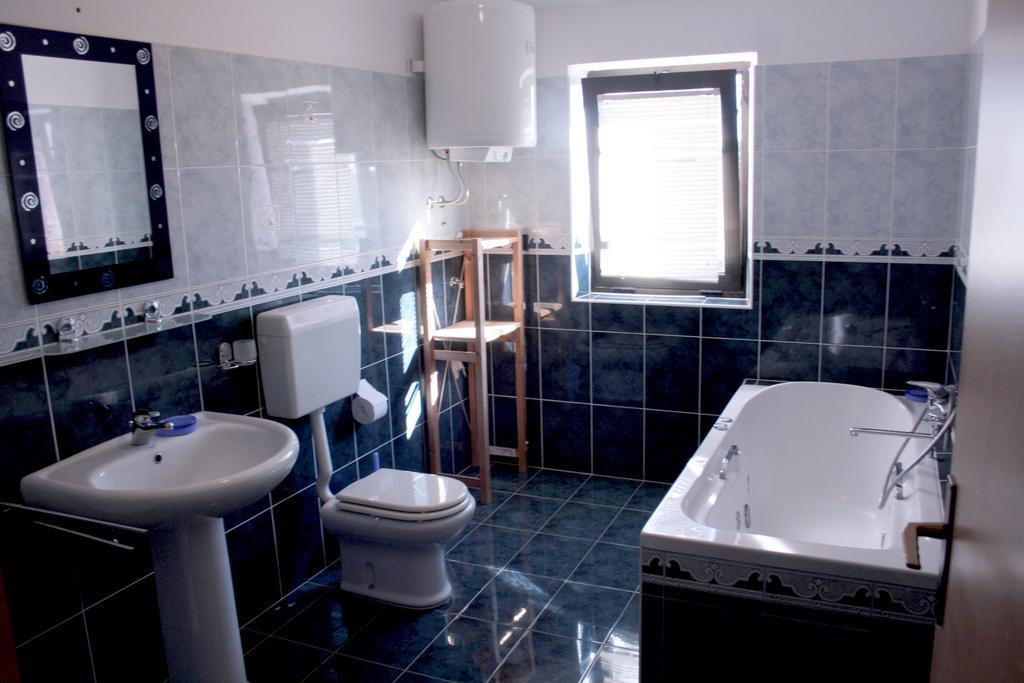 Sanja Apartments Sveti Servul Новиград Экстерьер фото